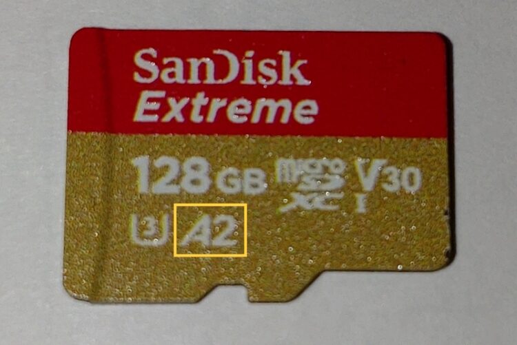 SanDisk Extreme microSDカード